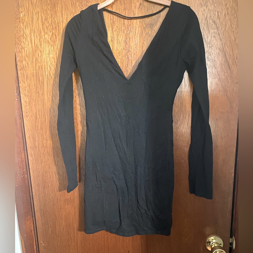 Lulus Large black v neck dress